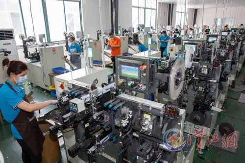 小電池 大產(chǎn)業(yè)